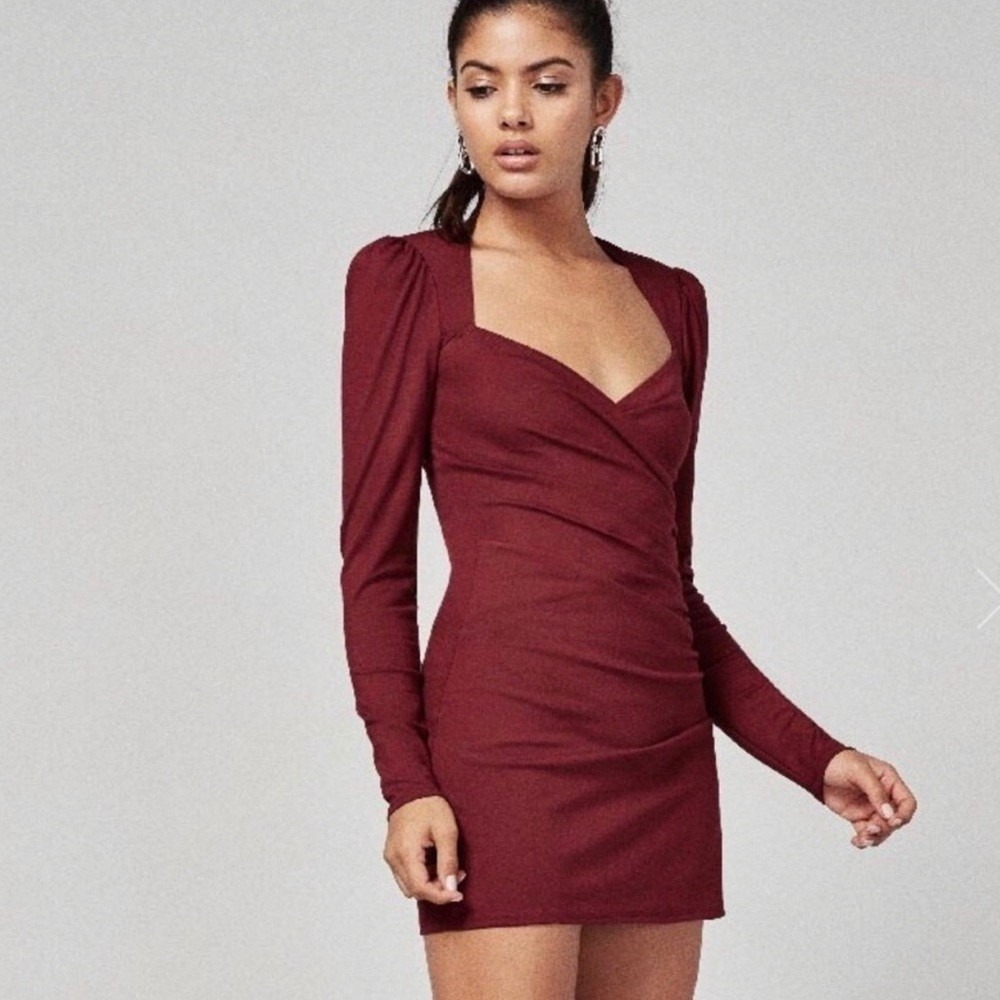 Reformation Dress Womens Small Red Adams Ruched Long Sleeve Sweetheart Neck Mini